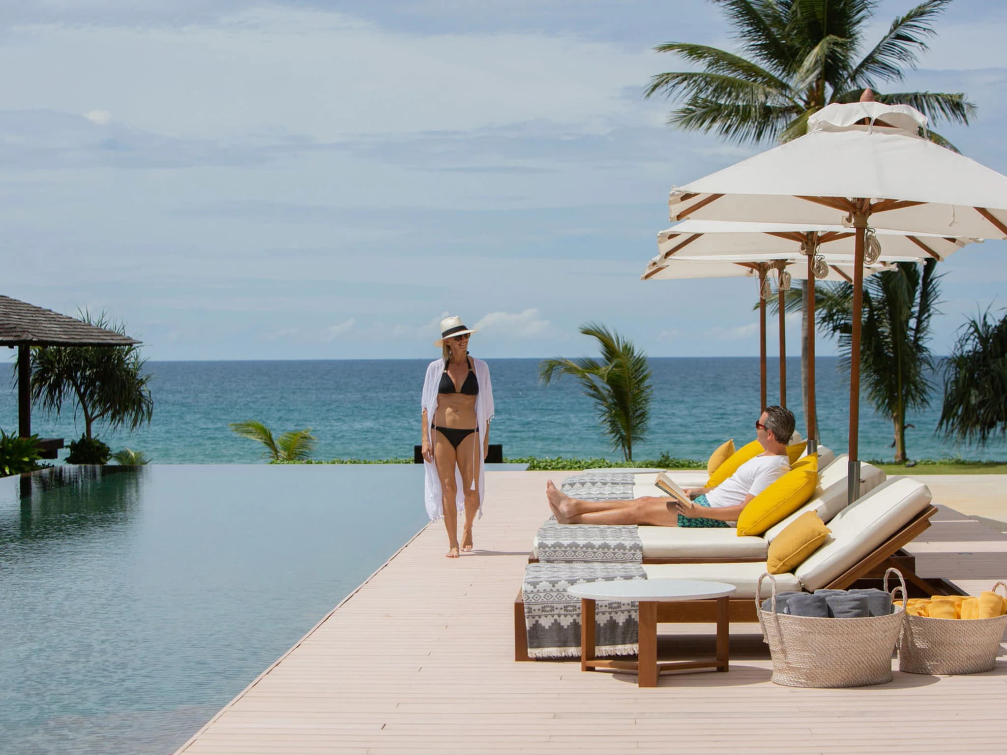 Villa Amarelo — cliff front wedding venue in Natai Beach, Thailand · photo 4 of 10