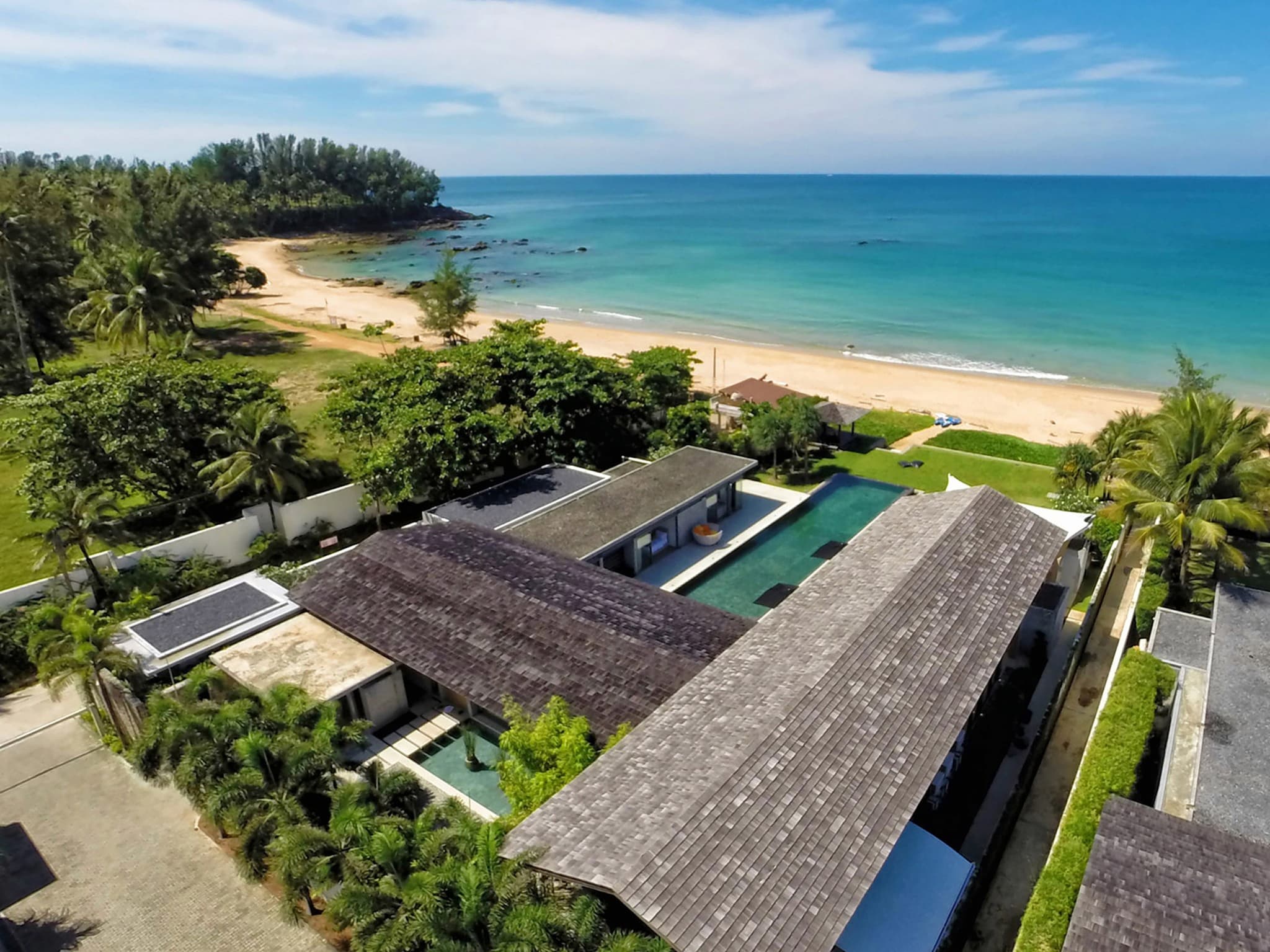 Villa Tievoli, a cliff front wedding venue in Natai Beach, Thailand