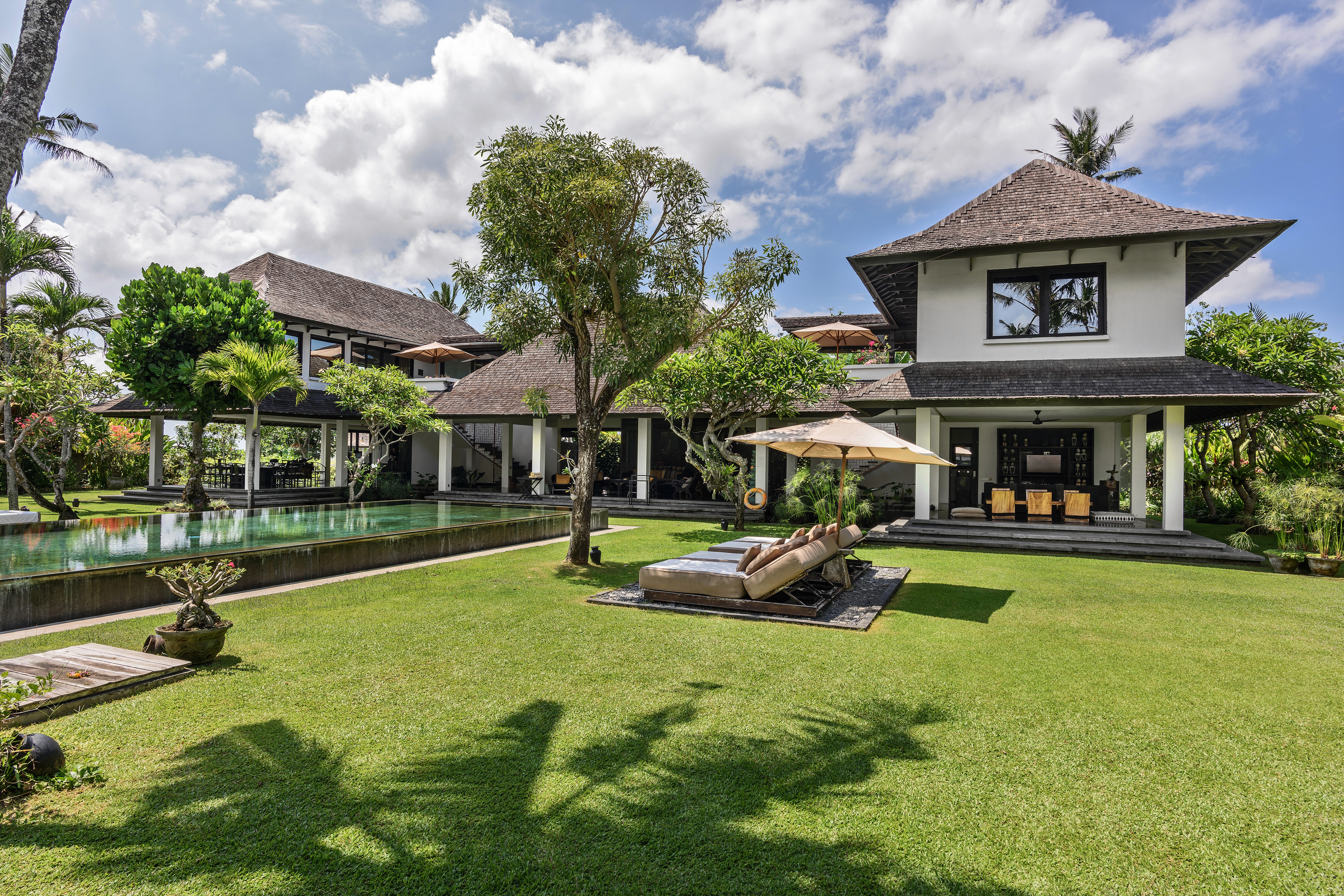 Villa Florimar — beachfront wedding venue in Bali, Indonesia · photo 3 of 15