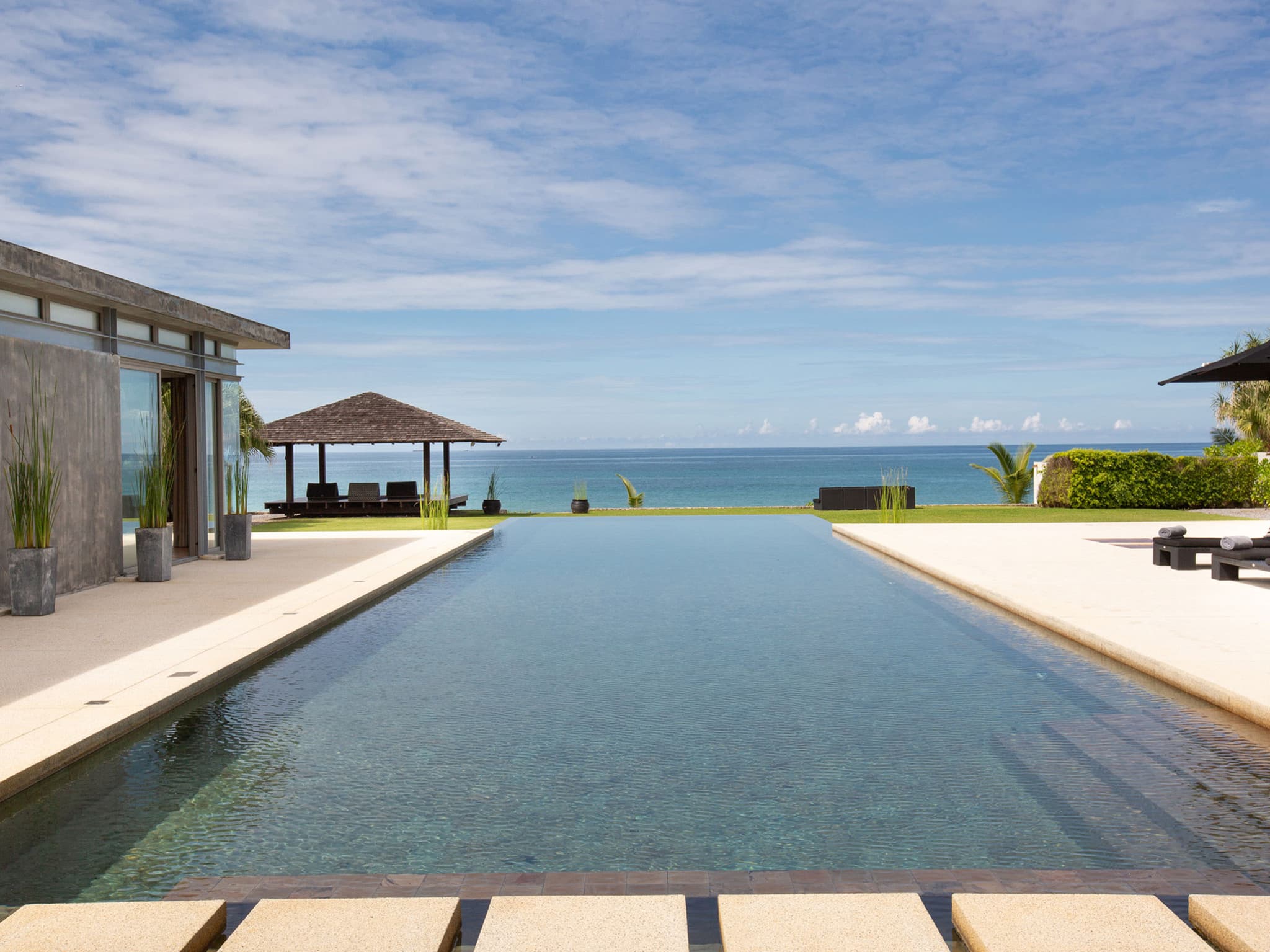 Villa Essenza, a cliff front wedding venue in Natai Beach, Thailand